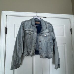 Cropped denim jacket